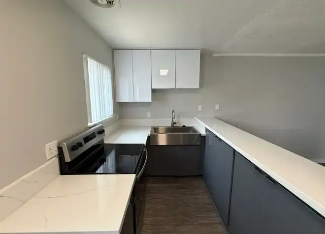 Property at 811 S Fairview St Unit 801E4, Santa Ana, CA, 92704, 1 bed, 1 bath, [object Object]