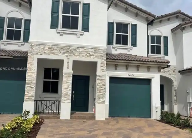Property at 12612 NW 22nd Pl Unit 12612, Westview, FL, 33167, 4 beds, 2.5 baths, [object Object]
