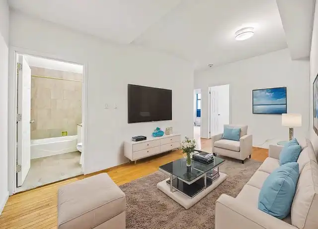 Property at 102 Fulton St Unit 13C, New York, NY, 10038, 3 beds, 1 bath, [object Object]