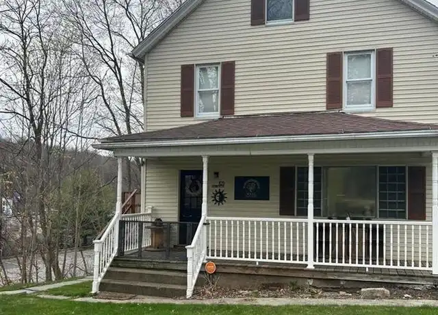 Property at 105 Willowbrook Rd Unit 2, South Abington Township, PA, 18411, 2 beds, 1 bath, [object Object]