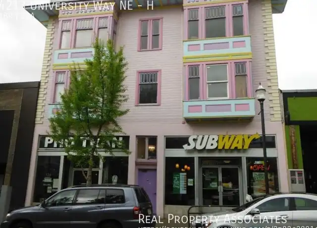 Property at 4213 University Way NE Unit H, Seattle, WA, 98105, 1 bed, 1 bath, [object Object]