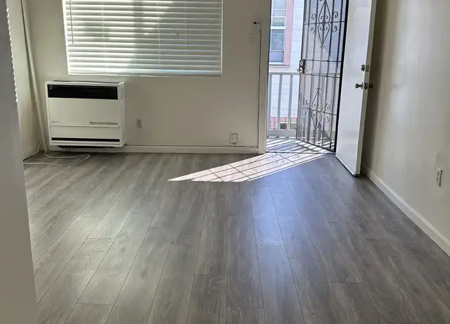 Property at 3512 Magnolia St, Emeryville, CA, 94608, 4 beds, 1 bath, [object Object]