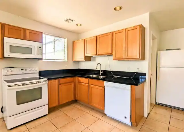 Property at 3214 E 4th St Unit 8, Tucson, AZ, 85716, 1 bed, 1 bath, [object Object]