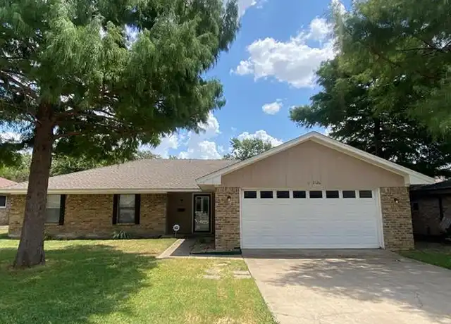 Property at 2126 Southmoor Dr, Carrollton, TX, 75006, 3 beds, 2 baths, [object Object]