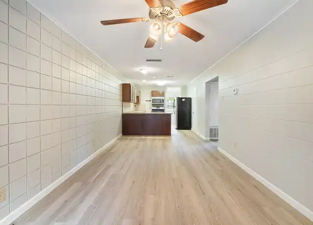 Property at 1308 E Main St Unit B, Round Rock, TX, 78664, 2 beds, 1 bath, [object Object]