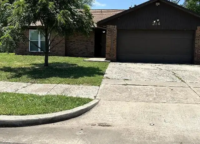 Property at 214 Falcon Ct, Norman, OK, 73069, 3 beds, 2 baths, [object Object]