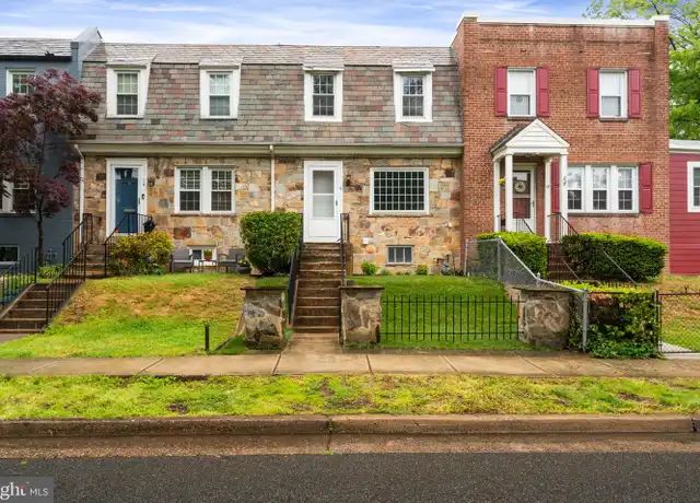 Property at 16 E Linden St, Alexandria, VA, 22301, 2 beds, 3 baths, [object Object]