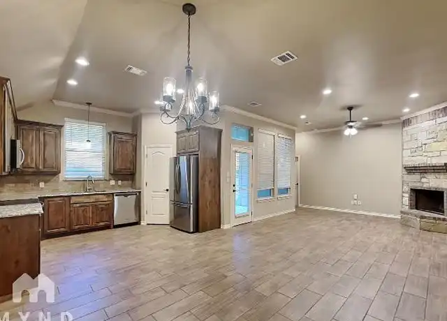 Property at 2612 Creek Dr, Granbury, TX, 76048, 3 beds, 2 baths, [object Object]