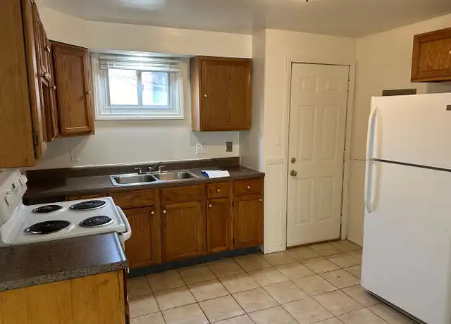 Property at 42 Crescent Dr, Struthers, OH, 44471, 2 beds, 1 bath, [object Object]