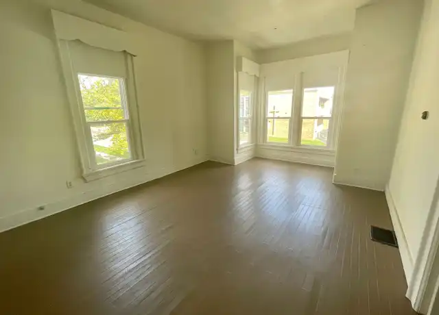 Property at 413 N Morgan St Unit 4, Rushville, IN, 46173, 1 bed, 1 bath, [object Object]