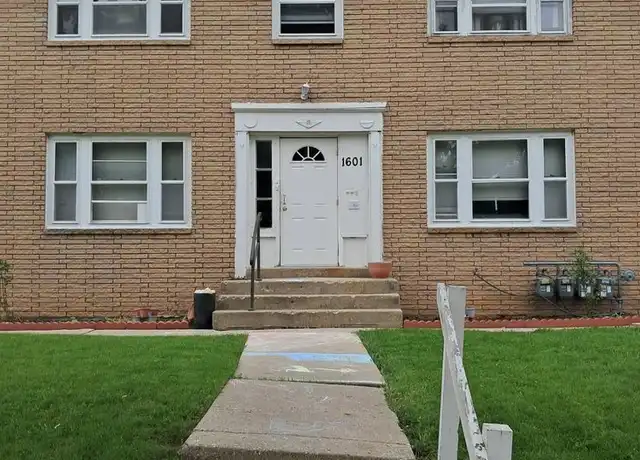 Property at 1601 W Bolivar Ave Apt 04, Milwaukee, WI, 53221, 2 beds, 1 bath, [object Object]