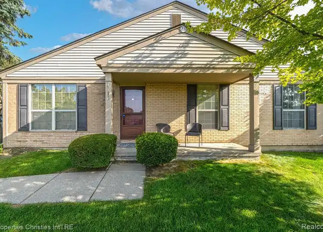 Property at 3112 Hidden Trl, Waterford, MI, 48328, 2 beds, 1 bath, [object Object]