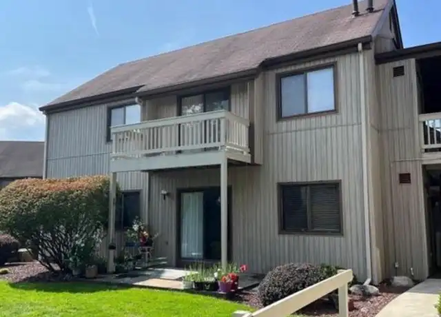 Property at 5 Sycamore Dr, Middletown, NY, 10940, 2 beds, 1 bath, [object Object]