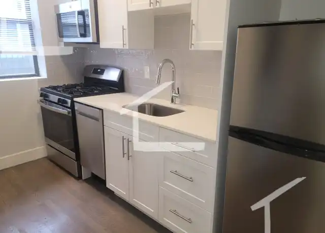 Property at 85 Park Dr, Boston, MA, 02215, 2 beds, 1 bath, [object Object]