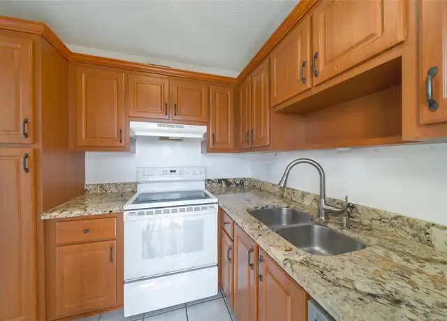 Property at 2555 NE 11th St #403, Fort Lauderdale, FL, 33304, 1 bed, 1 bath, [object Object]