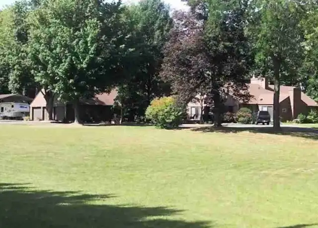 Property at 892 N State Road 149 Rm 3, Valparaiso, IN, 46385, 1 bed, 1 bath, [object Object]