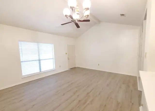Property at 5222 Butter Creek Ln #7, Baton Rouge, LA, 70809, 1 bed, 1 bath, [object Object]