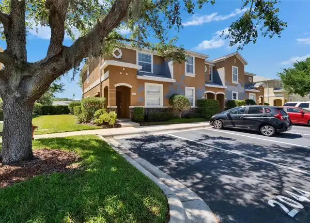 Property at 2044 Greenwood Valley Dr, Plant City, FL, 33563, 3 beds, 3 baths, [object Object]