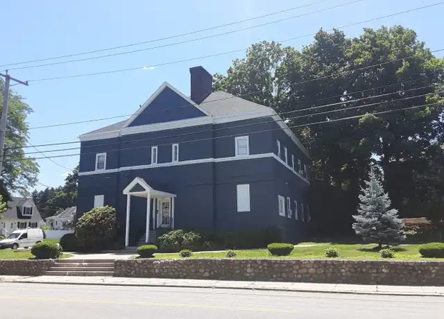 Property at 143 Groveland St Unit 8, Haverhill, MA, 01830, 1 bed, 1 bath, [object Object]