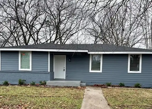 Property at 1802 Up the Grove St, Greenville, TX, 75401, 3 beds, 1.5 baths, [object Object]