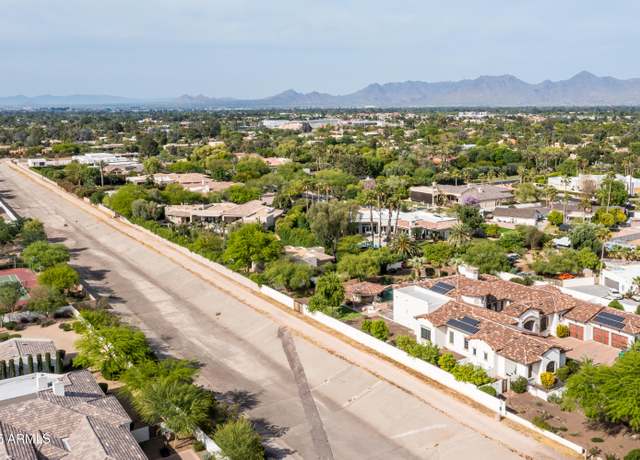 Photo of 6649 E Berneil Dr, Paradise Valley, AZ 85253