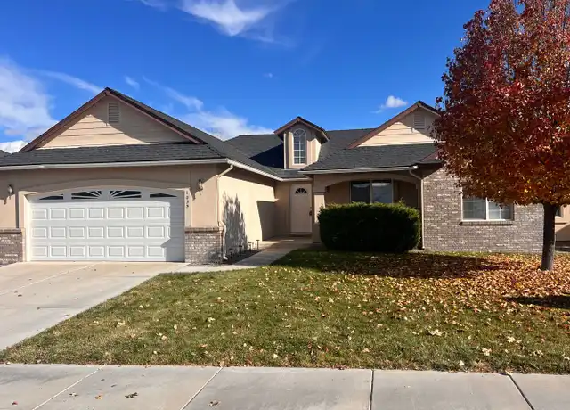 Property at 1035 Pepper Ln, Fernley, NV, 89408, 3 beds, 2 baths, [object Object]