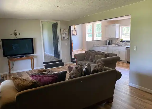 Property at 1432 E State Highway CC, Pleasant Hope, MO, 65725, 3 beds, 2 baths, [object Object]