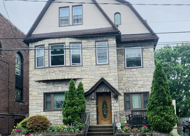 Property at 9 S Welles St, Wilkes Barre, PA, 18702, 1 bed, 1 bath, [object Object]