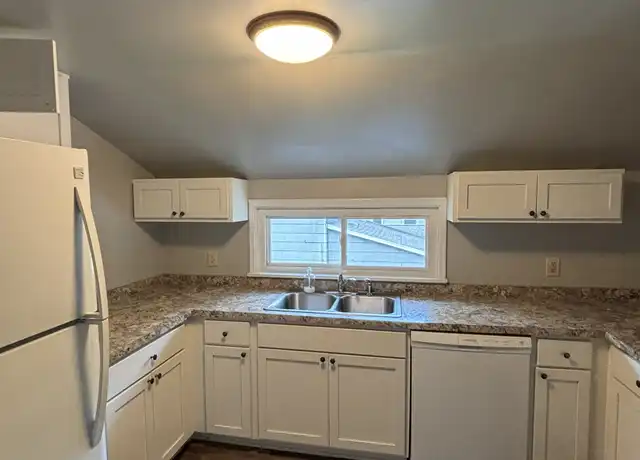 Property at 1601 Bailey St Unit 1/2, Lansing, MI, 48910, 1 bed, 1 bath, [object Object]