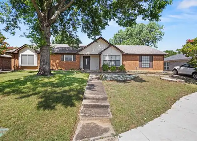 Property at 1117 Bellmont Ct, Bedford, TX, 76022, 3 beds, 2 baths, [object Object]