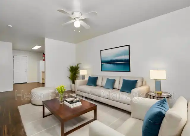 Property at 4203 Phlox St Unit 2 BEDROOM 3, Houston, TX, 77051, 2 beds, 1 bath, [object Object]