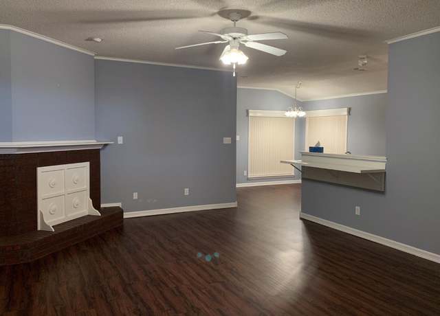 Photo of 140 Frankford Ct, Lubbock, TX 79416