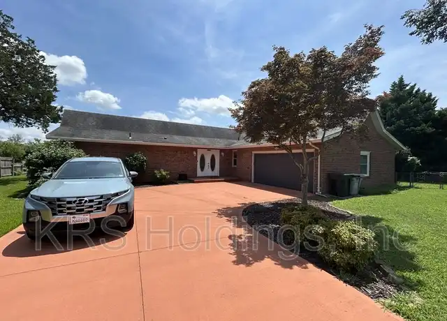Property at 21 Eagle Point Rd, Hampton, VA, 23669, 3 beds, 2 baths, [object Object]