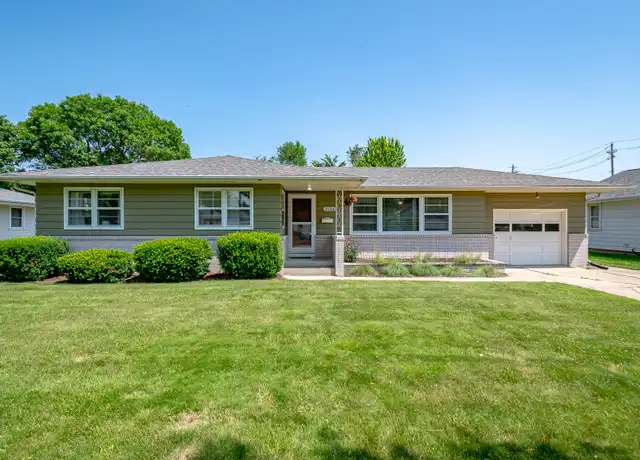 Property at 2214 H St, Iowa City, IA, 52240, 3 beds, 1.5 baths, [object Object]