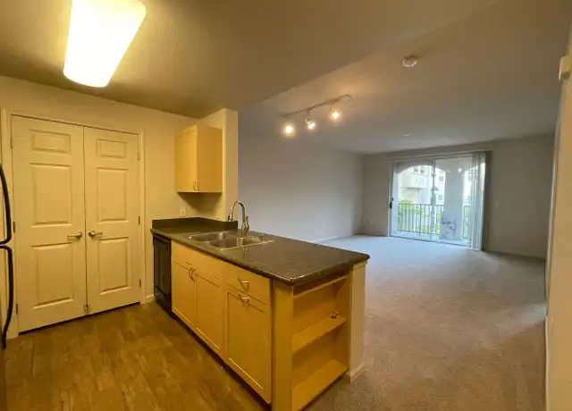 Property at 1550 Technology Dr #2018, San Jose, CA, 95110, 1 bed, 1 bath, [object Object]