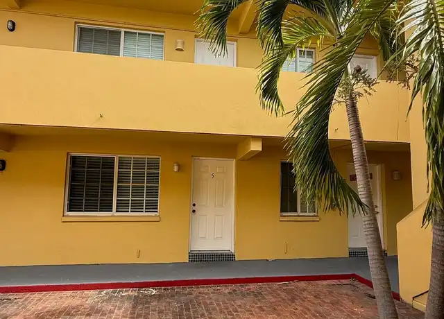 Property at 432 SE 20th St Unit 5, Fort Lauderdale, FL, 33316, 1 bed, 1.5 baths, [object Object]