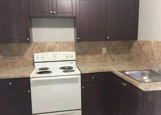 Property at 13725 NE 6th Ave, North Miami, FL, 33161, 1 bed, 1 bath, [object Object]