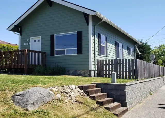 Property at 1301 N Madison St, Tacoma, WA, 98406, 2 beds, 1 bath, [object Object]