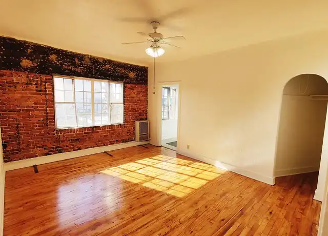 Property at 129 N Oxford Ave, Los Angeles, CA, 90004, 1 bed, 1 bath, [object Object]