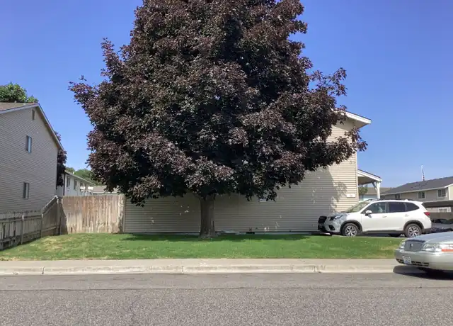Property at 28 S Quay St #2, Kennewick, WA, 99336, 2 beds, 1 bath, [object Object]