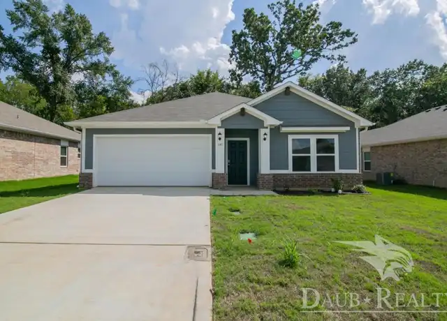 Property at 1141 Mission Creek Dr, Longview, TX, 75601, 3 beds, 2 baths, [object Object]