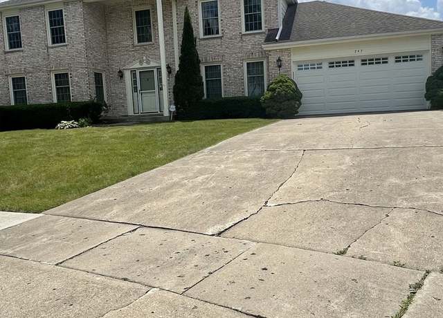 Photo of 747 W Carriageway Cir, Palatine, IL 60067