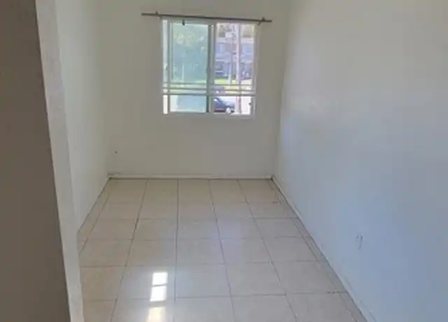 Property at 437 W 17th St Unit 3, San Bernardino, CA, 92405, 1 bed, 1 bath, [object Object]