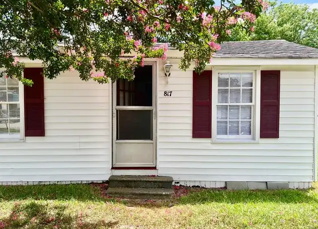 Property at 817 State St, Chesapeake, VA, 23323, 1 bed, 1 bath, [object Object]