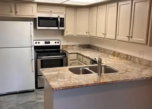 Property at 4755 N Cedar Ave, Fresno, CA, 93726, 2 beds, 1 bath, [object Object]