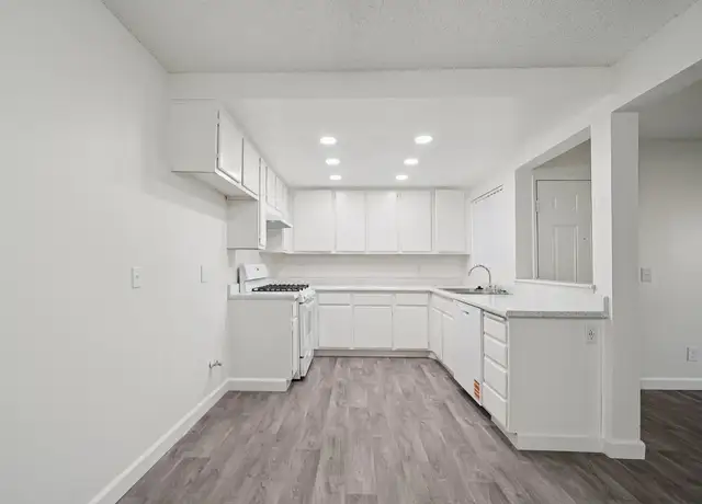 Photo of 7911 Arlington Ave, Riverside, CA 92503