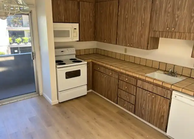 Property at 414 Lincoln Cir Unit 8, Millbrae, CA, 94030, 2 beds, 1 bath, [object Object]