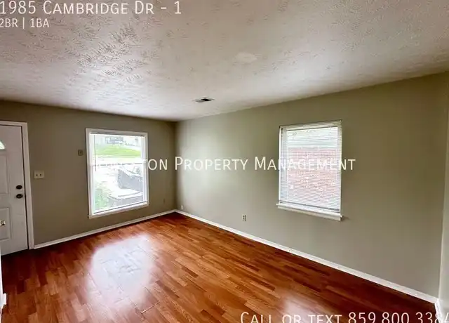 Property at 1985 Cambridge Dr Unit 1, Lexington, KY, 40504, 2 beds, 1 bath, [object Object]