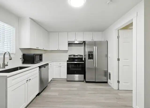 Property at 51 Hayes Pl SW Unit 21, Renton, WA, 98057, 1 bed, 1 bath, [object Object]
