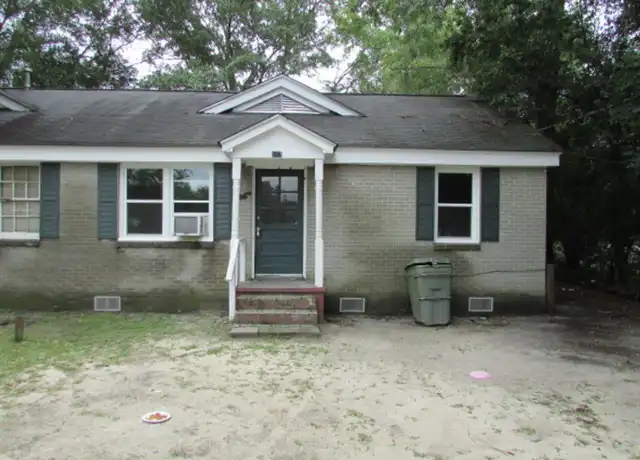 Property at 207 Montreat St, Sumter, SC, 29150, 2 beds, 1 bath, [object Object]